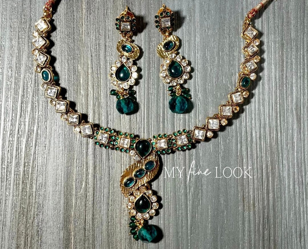 Turquoise Necklace Set