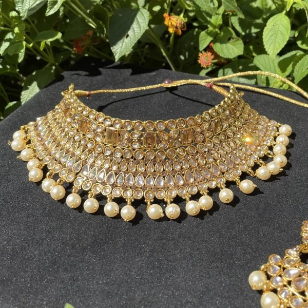 White and Golden Choker Set