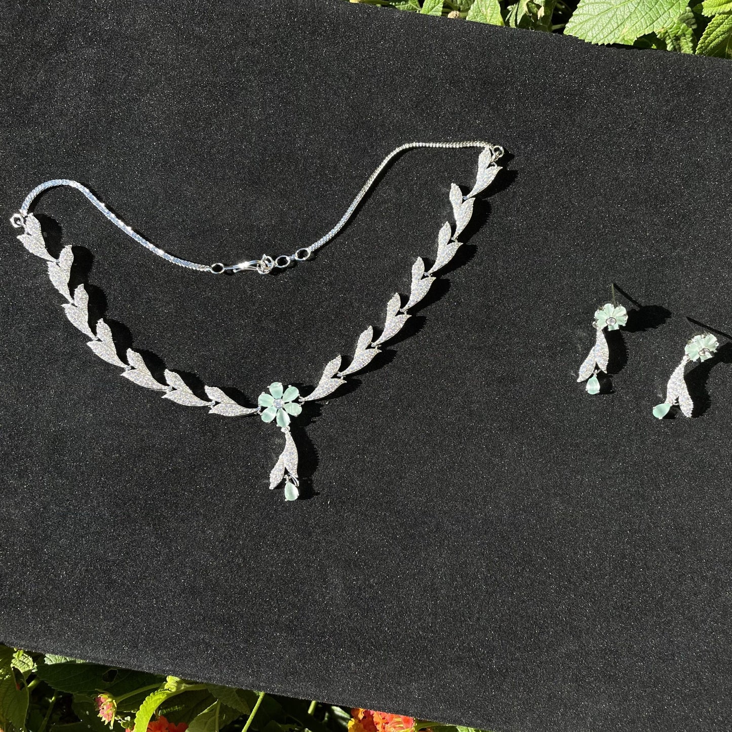 Mint American Diamond Imitation Set