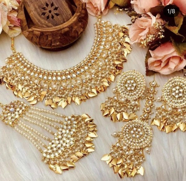 Pippal Pathi Necklace Set