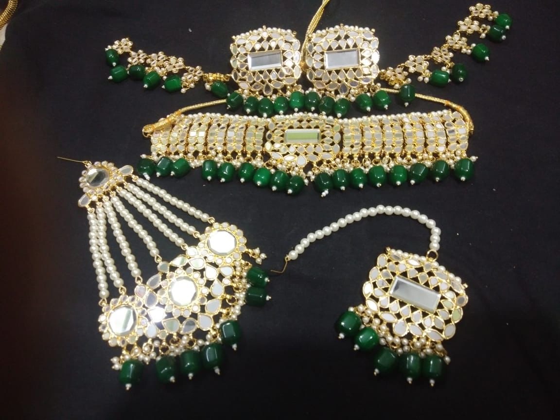 Green Mirror Full Choker Set