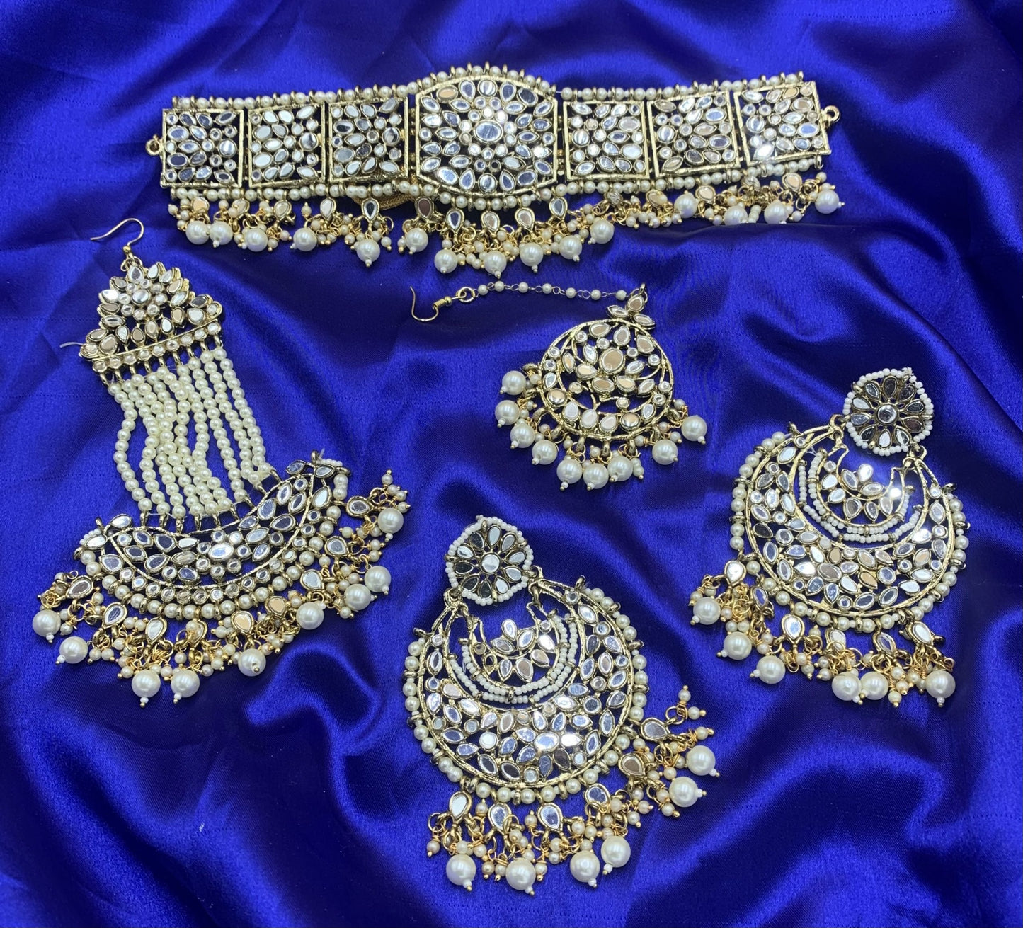 White Mirror Full Choker Set