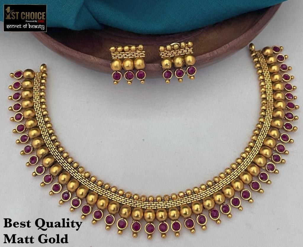 Red Necklace Set
