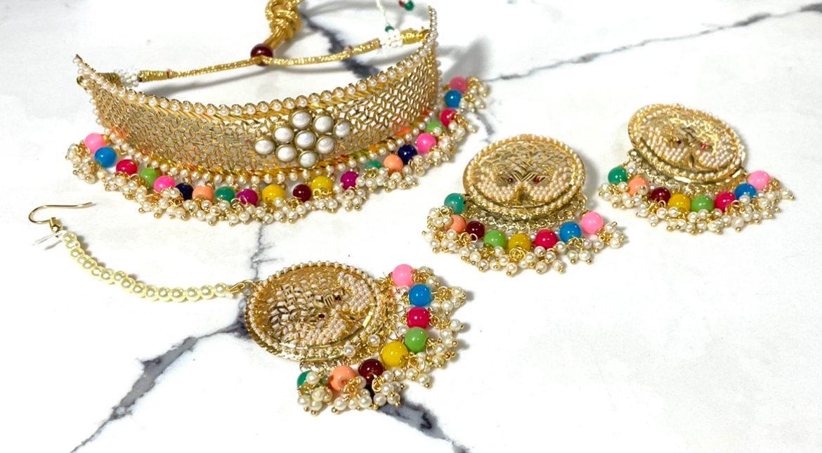 Multicolor Net Choker Set