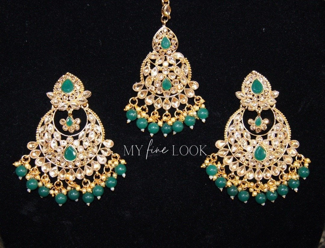 Green Kundan Earrings with Maang Tikka
