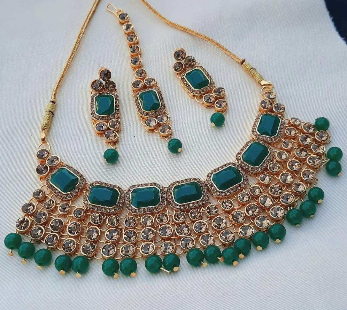 Green Choker Set