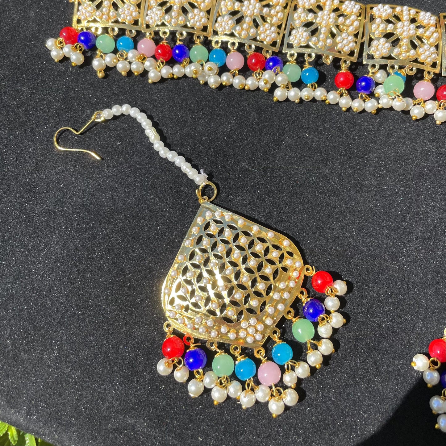 Multicolor Choker Set