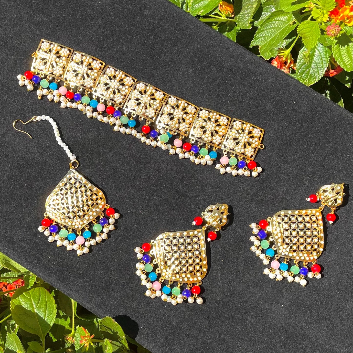 Multicolor Choker Set