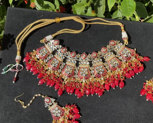 Red Choker Set