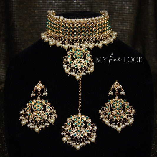 Green Choker Set