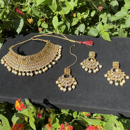 White and Golden Choker Set