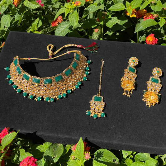Green Choker Set