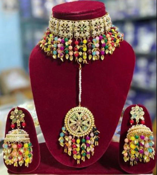Multicolor Pippal Pathi Jadaoo Choker Set