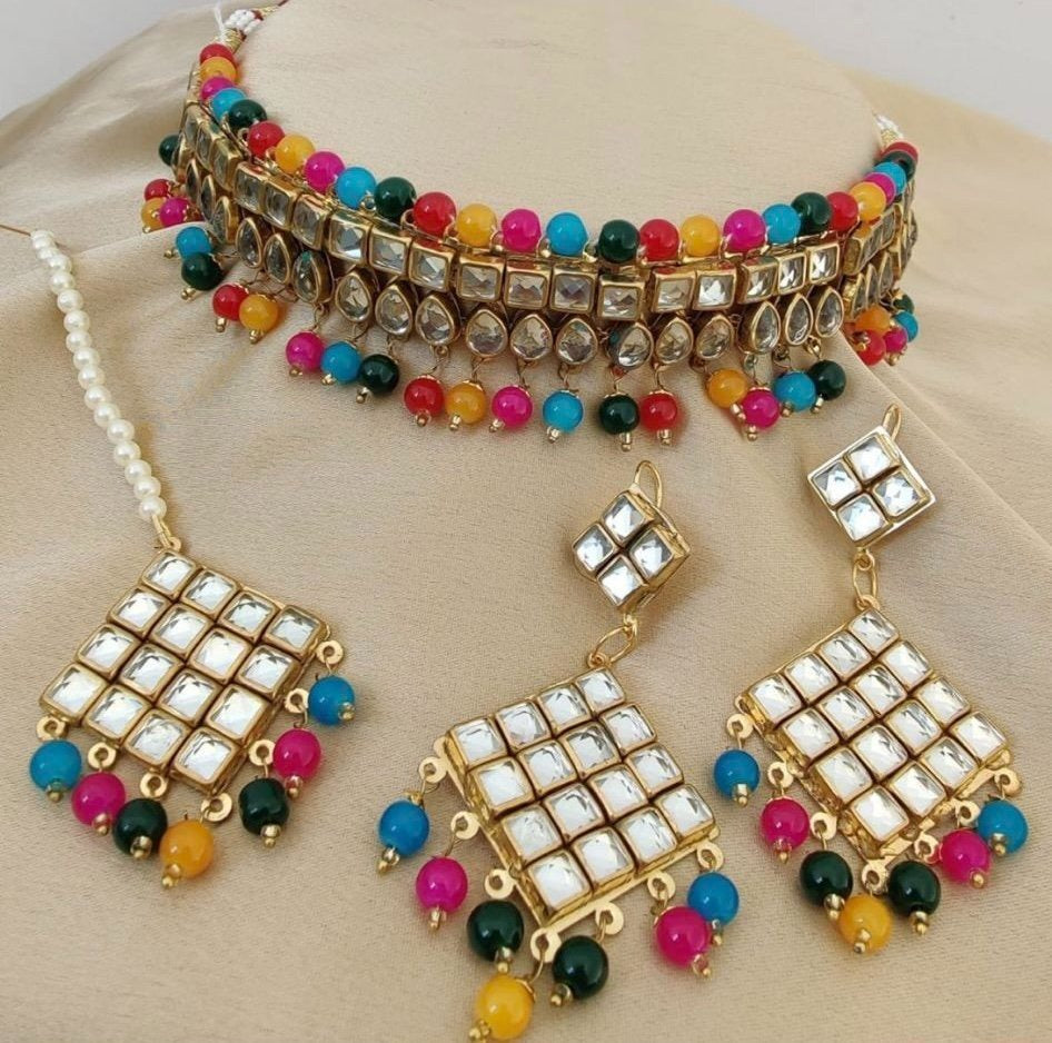 Multicolor Choker Set