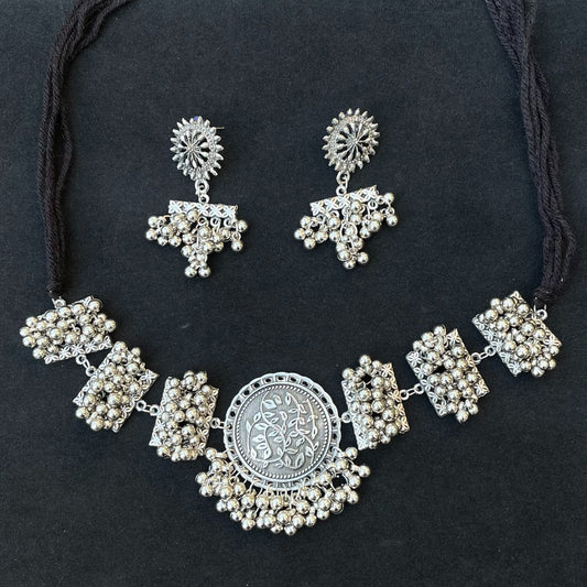 Oxidized Gucha Choker Set