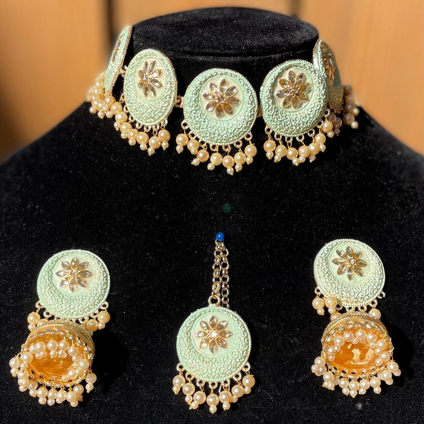 Light Mint Kundan and Meena Choker Set