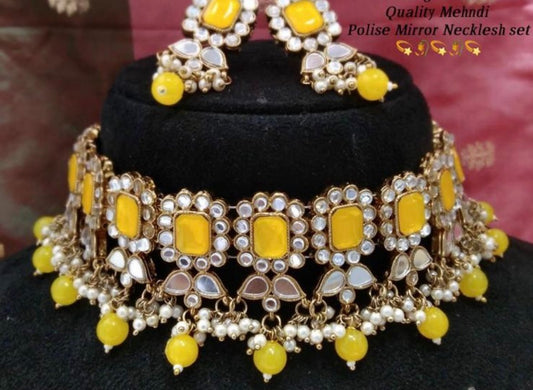 Yellow Choker Set