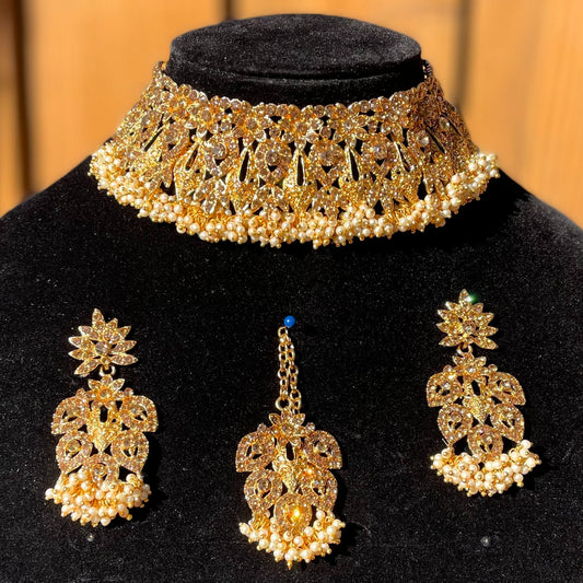 Golden Gucha Choker Set