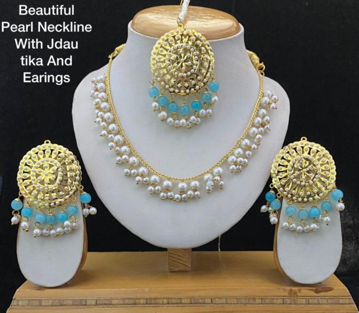 Light Blue Fehrozy Necklace Set