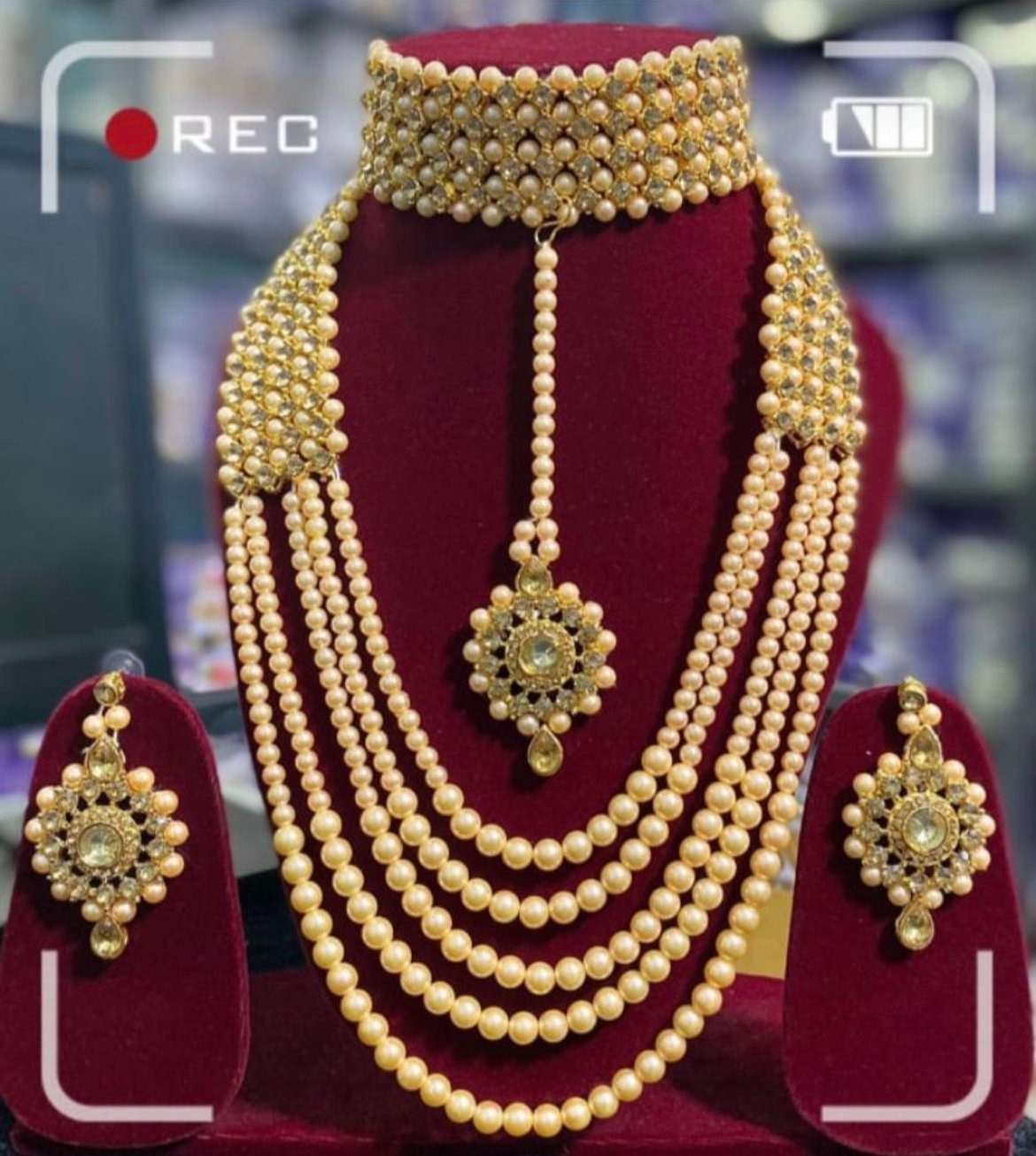 Golden Choker with Ranihaar Set