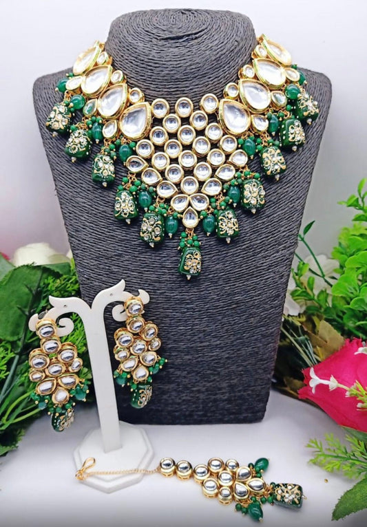 Green Kundan Necklace Set