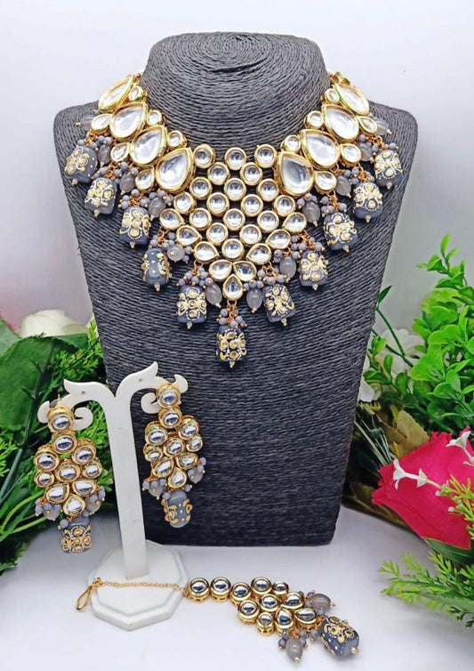 Grey Kundan Necklace Set