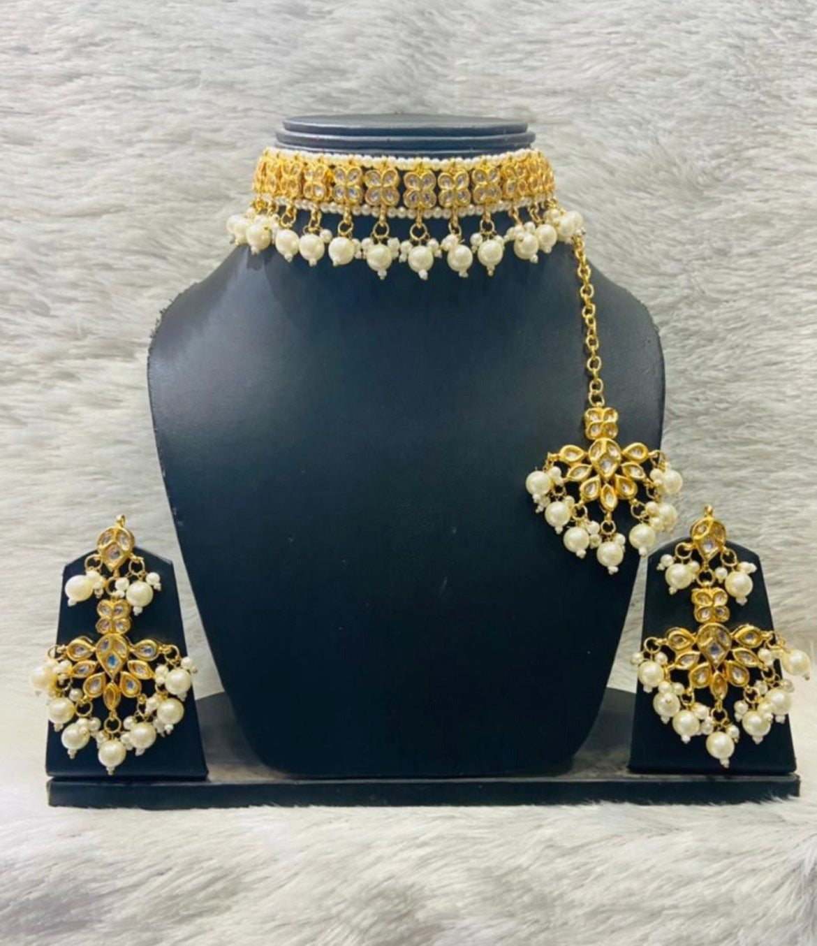 White Kundan Choker Set