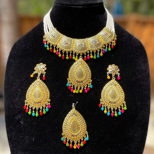 Multicolor Necklace Set
