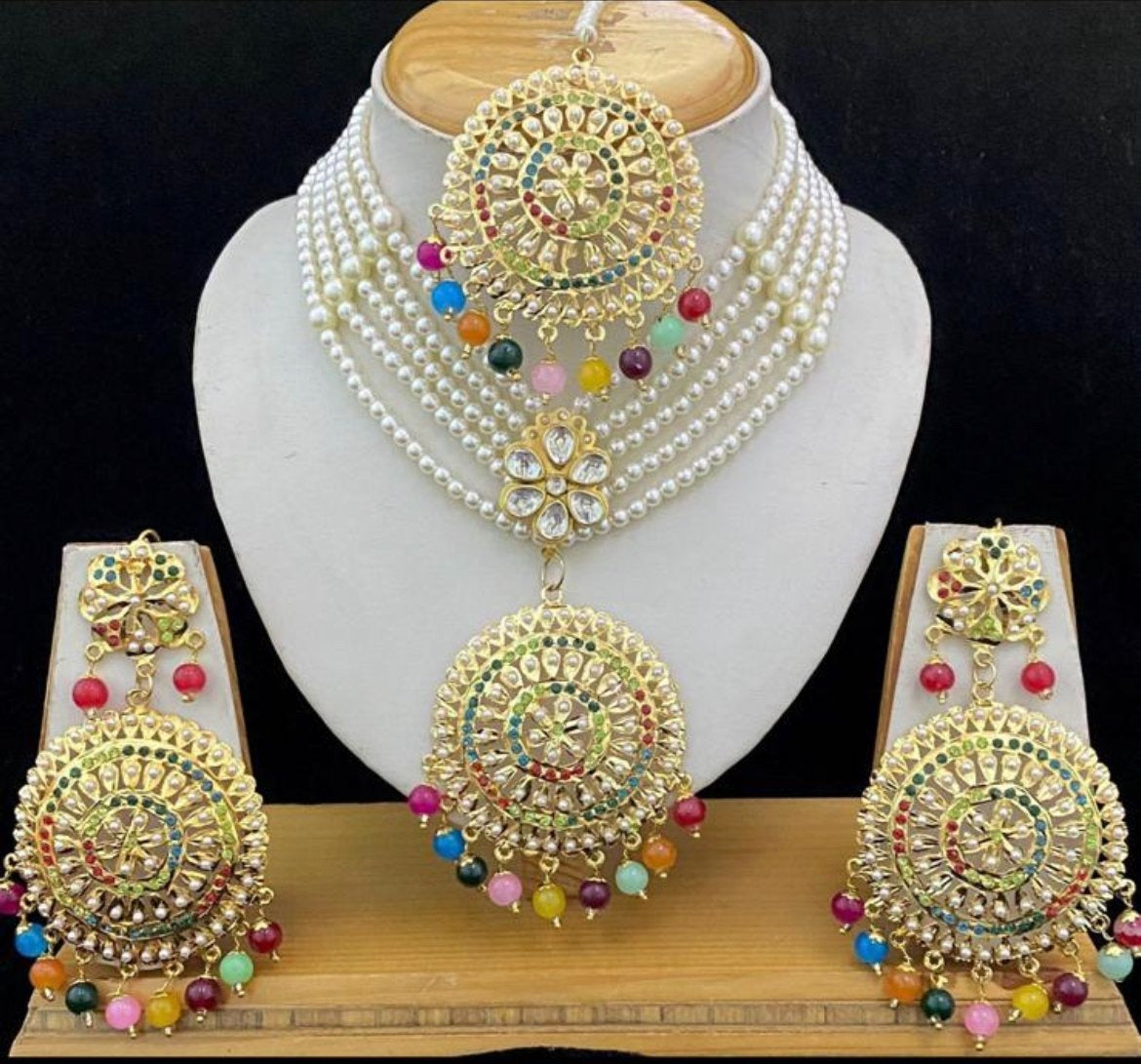 Multicolor Necklace Set