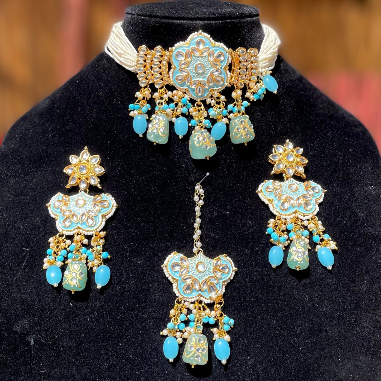 Fehrozy Blue Choker Set