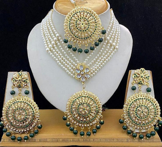 Green Necklace Set