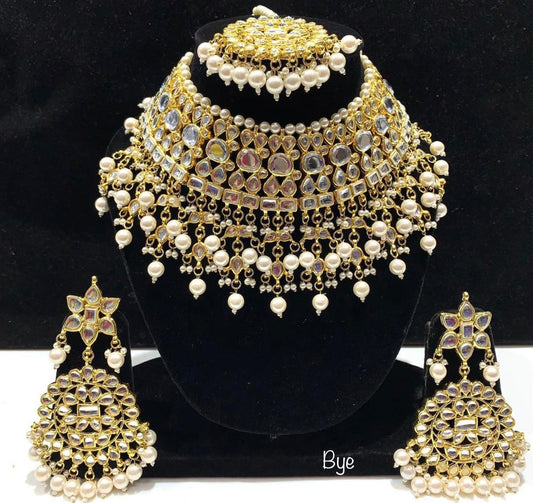 White Kundan Necklace Set