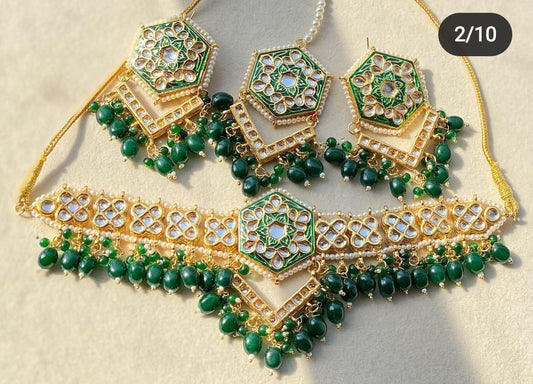 Green Choker Set