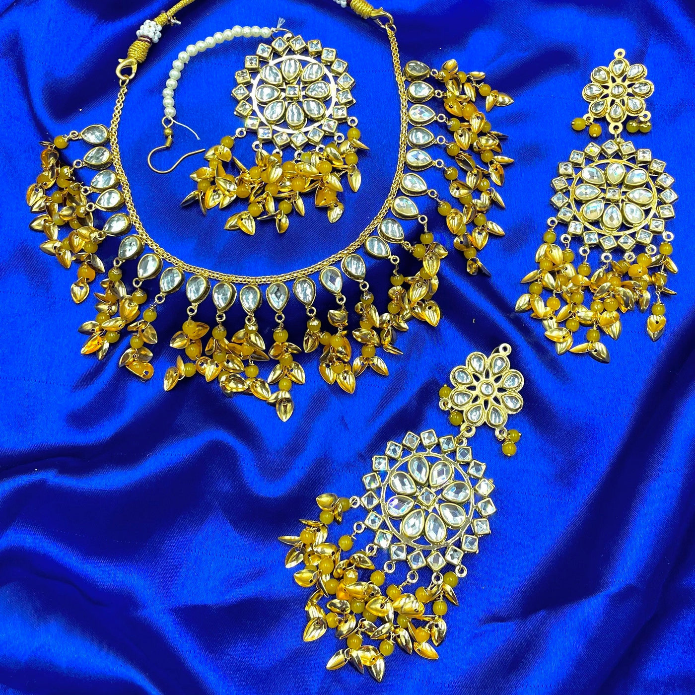 Yellow Pippal Pathi Necklace Set
