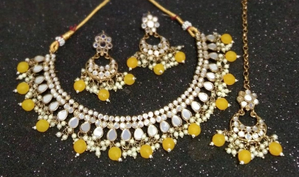 Yellow Mirror Necklace Set