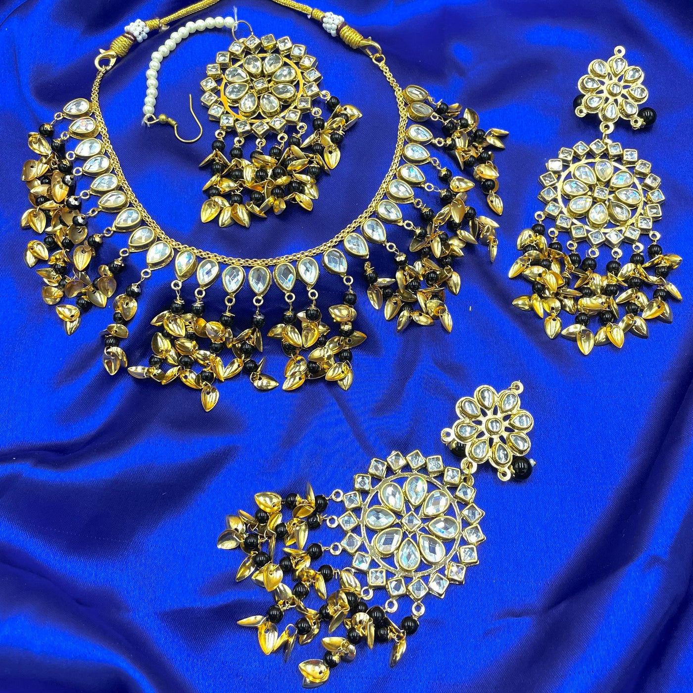 Black Pippal Pathi Necklace Set