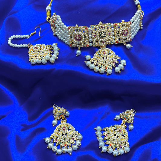 Multicolor Jadaoo Choker Set