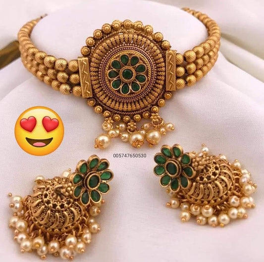 Green Choker Set