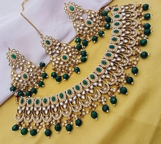 Green Necklace Set