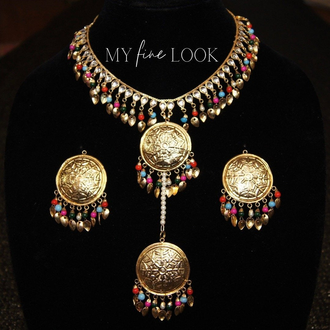 Multicolor Pippal Pathi Gold Necklace Set