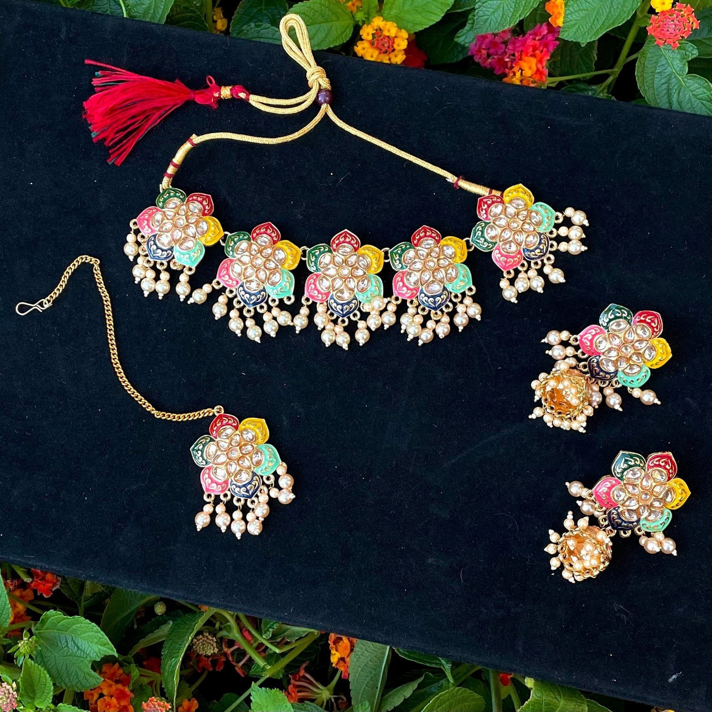 Multicolor Floral Necklace Set