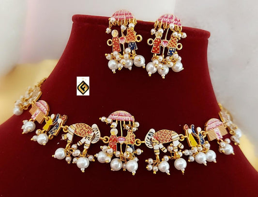 Barati Necklace Set