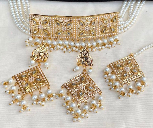 White Kundan Jadaoo Set